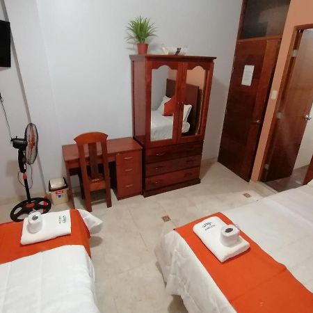 Victtorios Hotel Satipo Bagian luar foto
