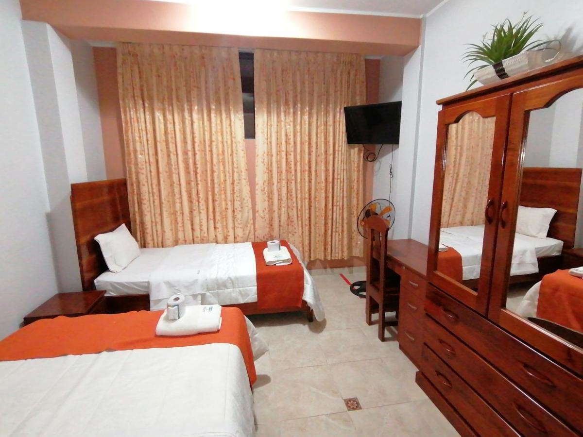 Victtorios Hotel Satipo Bagian luar foto