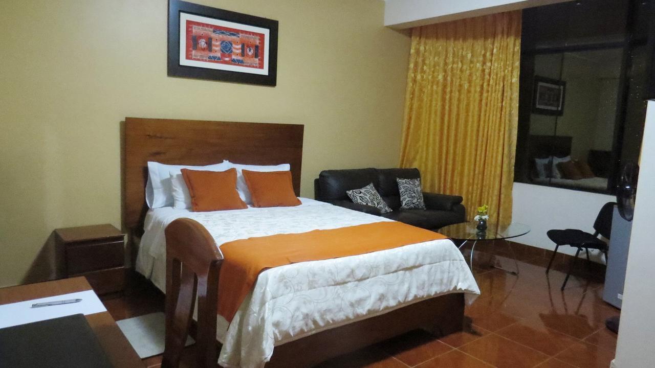 Victtorios Hotel Satipo Bagian luar foto