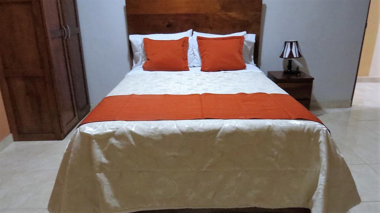 Victtorios Hotel Satipo Bagian luar foto