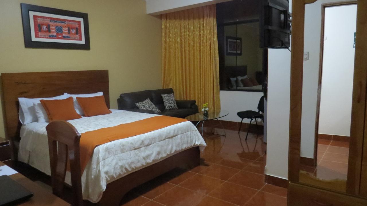 Victtorios Hotel Satipo Bagian luar foto