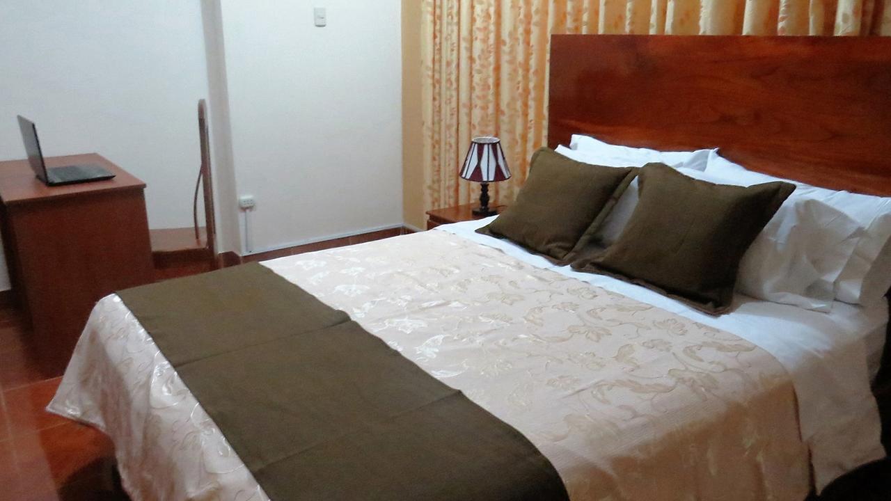 Victtorios Hotel Satipo Bagian luar foto