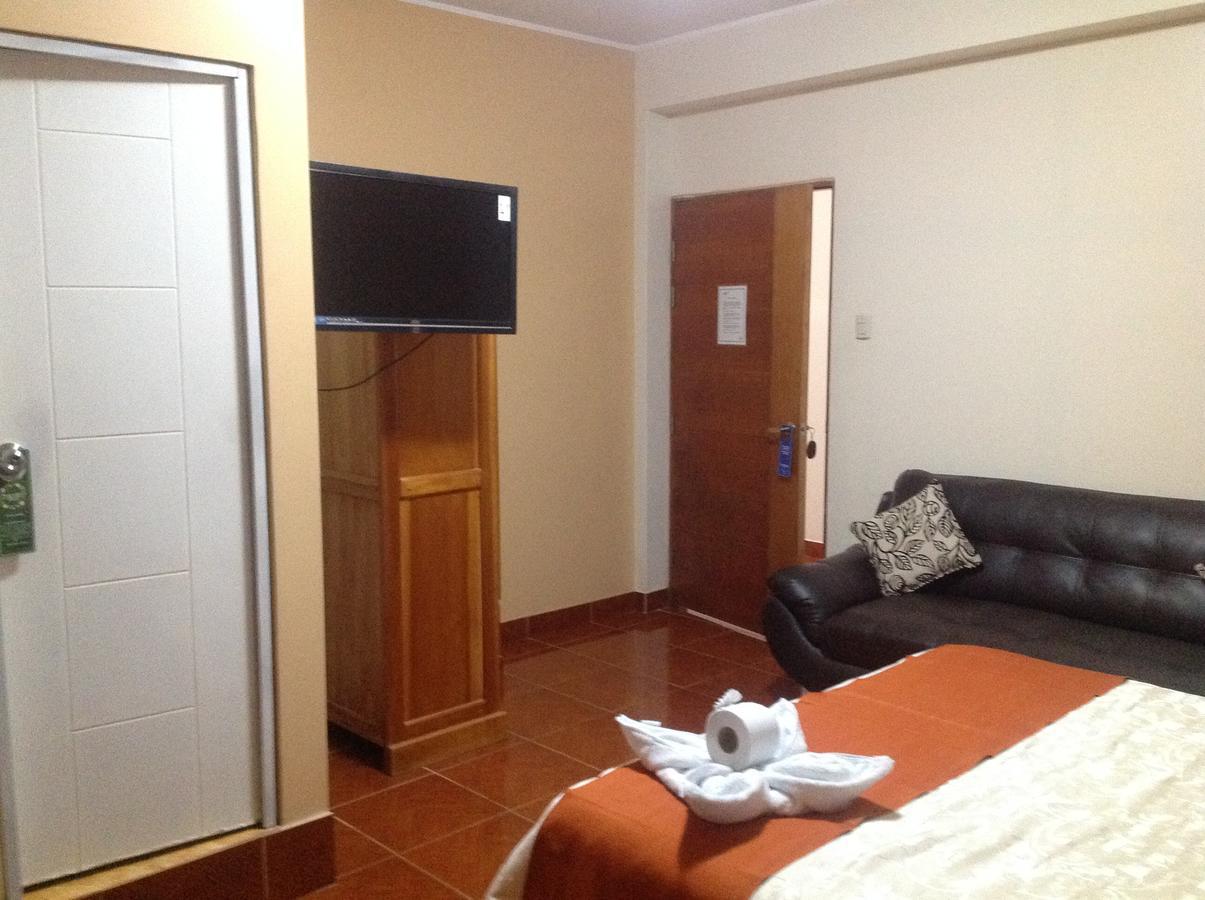 Victtorios Hotel Satipo Bagian luar foto
