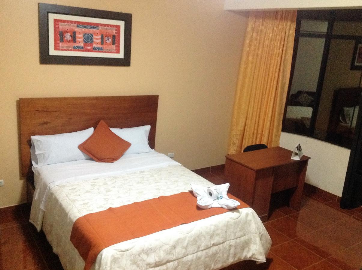 Victtorios Hotel Satipo Bagian luar foto