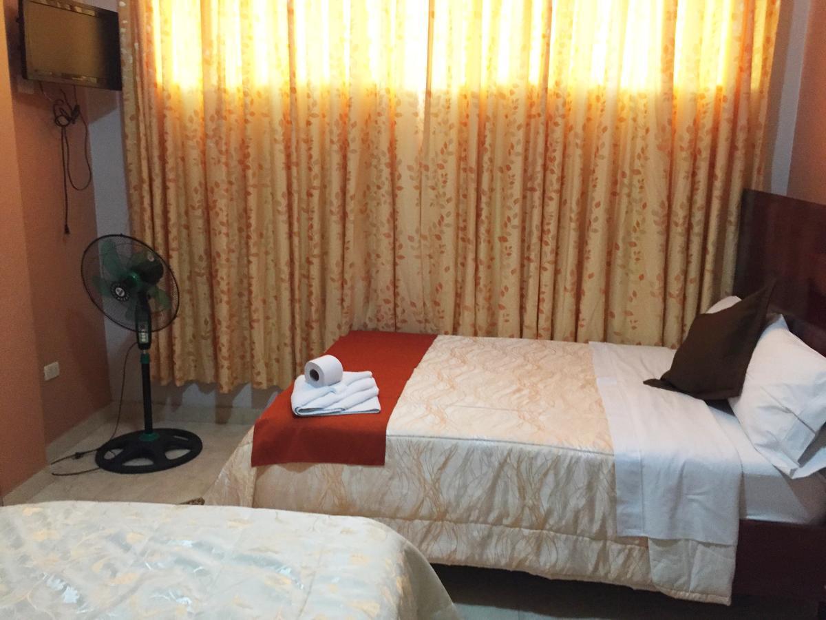 Victtorios Hotel Satipo Bagian luar foto