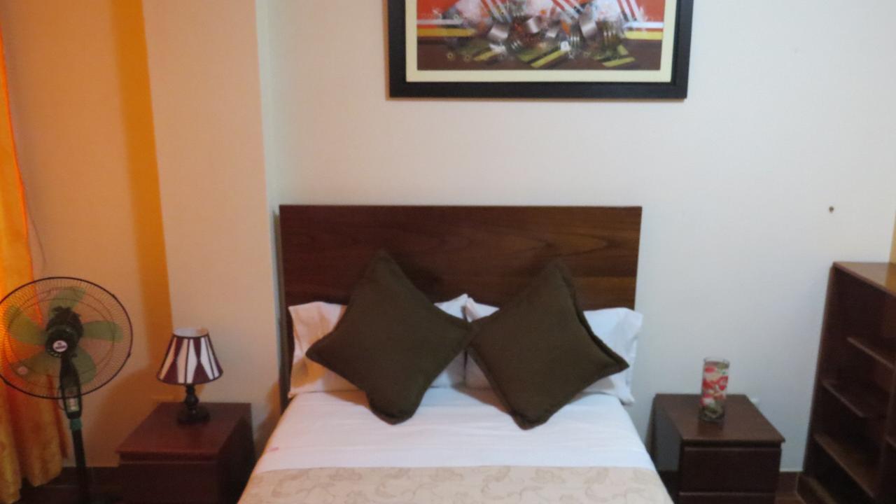 Victtorios Hotel Satipo Bagian luar foto