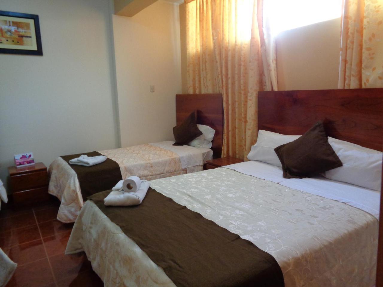 Victtorios Hotel Satipo Bagian luar foto